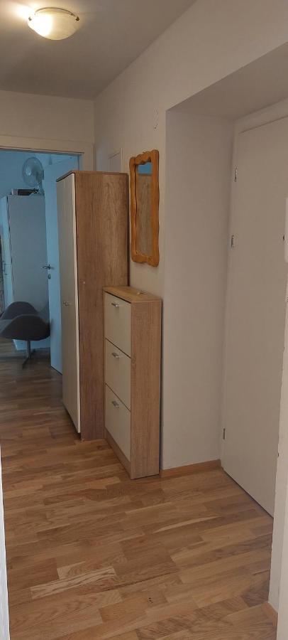 Schone Wohnung Mit Balkon Vienna Esterno foto